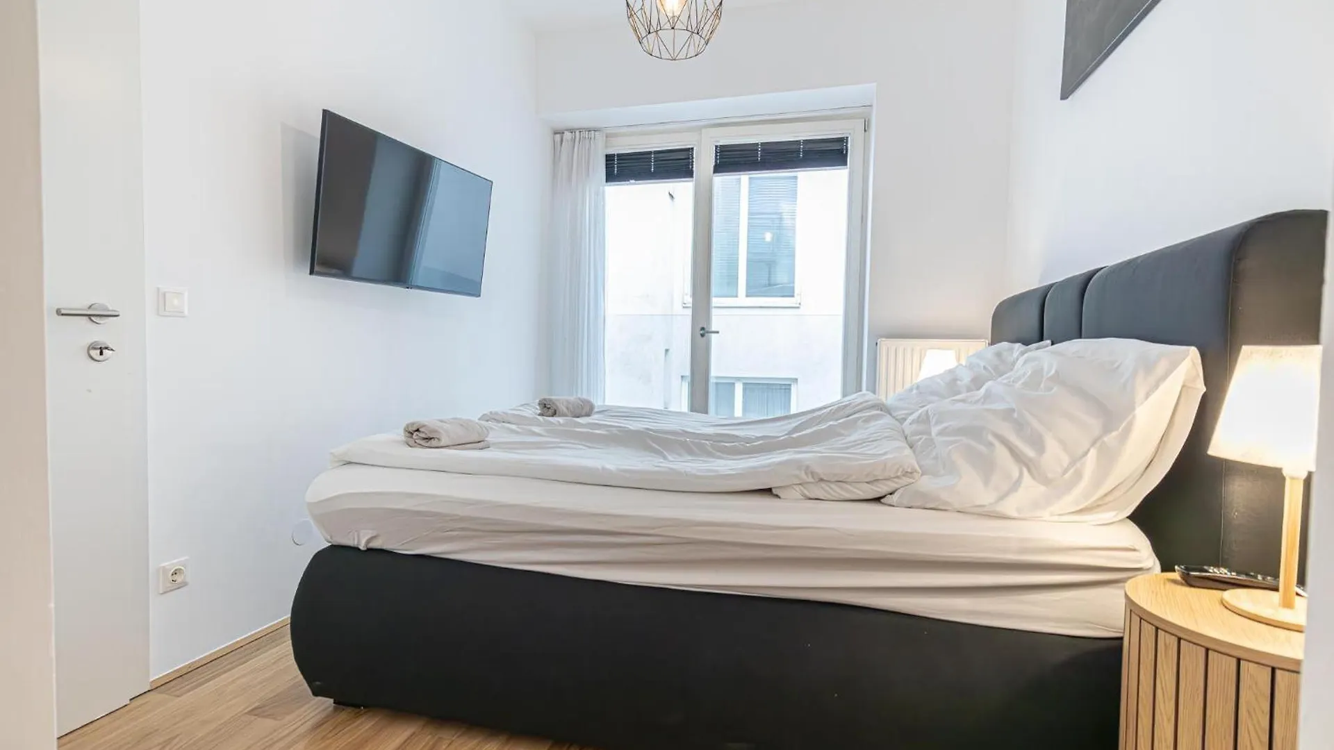 Modern 1Br & 1Lr Apartment In Viennas Downtown 0*, Vienna