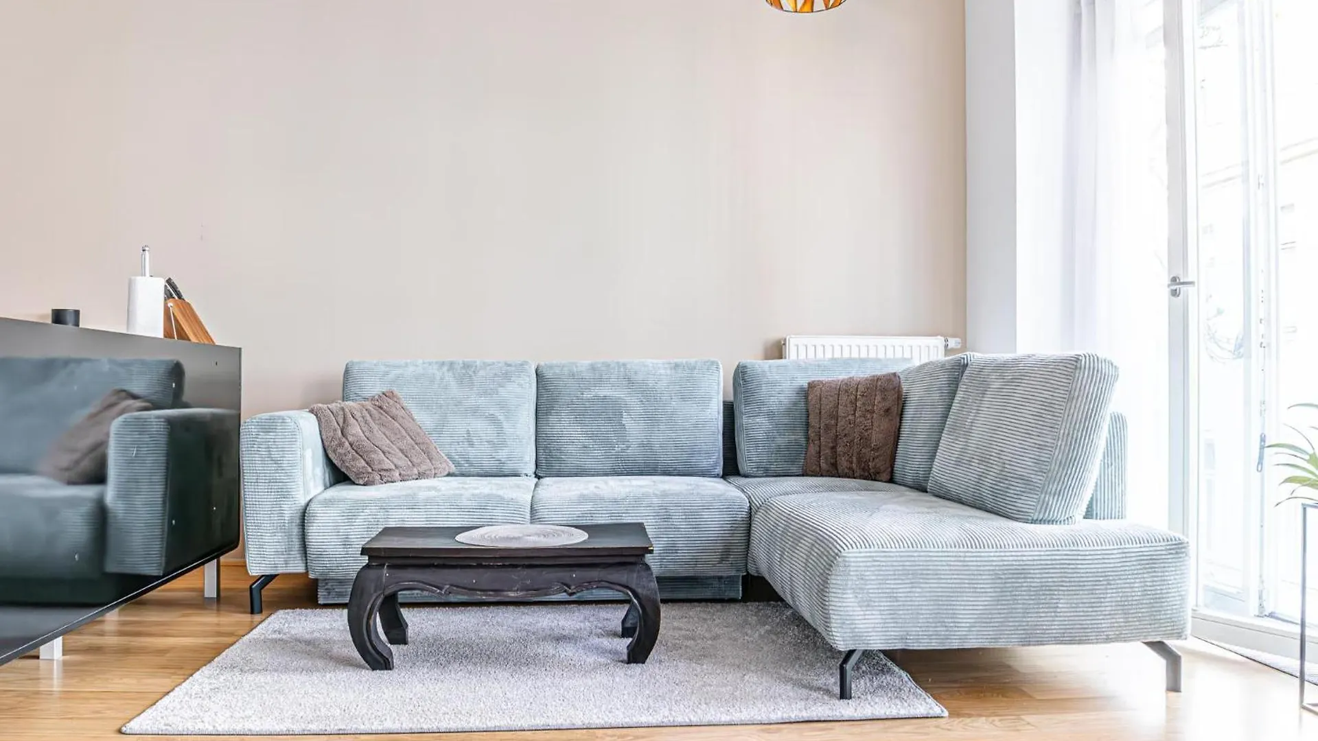 Modern 1Br & 1Lr Apartment In Viennas Downtown Austria
